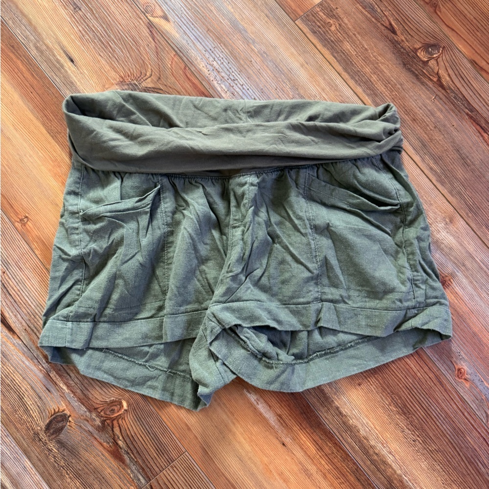 Old Navy, Maternity, small Olive Green Women's Shorts - Picture 4 of 6